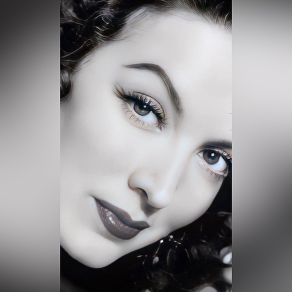 💎 BARBIE MARIA FELIX DOLL SIGNATURE, BLACK AND WHITE DRESS WITH SNAKE JEWELRY - Picture 6 of 12